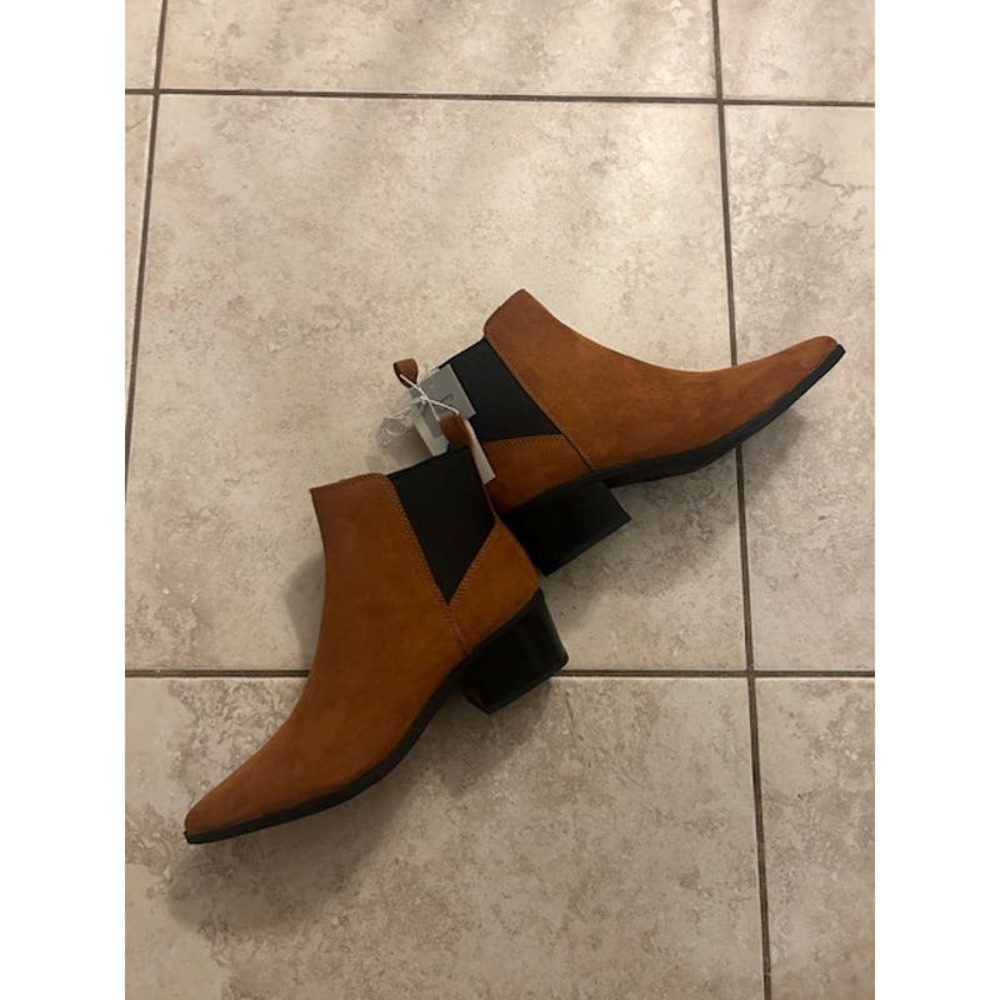 A New Day Size 7 Dark Carmel Brown Pleather Boots NWT